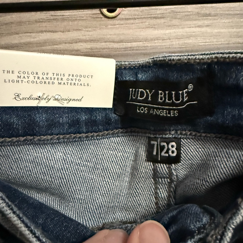 NWT Judy Blue Jeans Cute As A Button - Picture 4 of 8